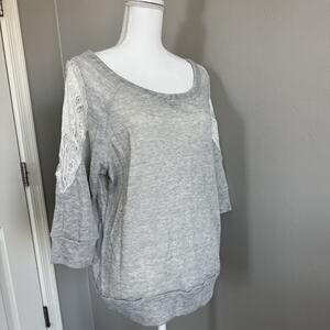 NWT Torrid 3/4 Sleeve Top Lightweight Pullover Sweater Gray White Lace Size 0